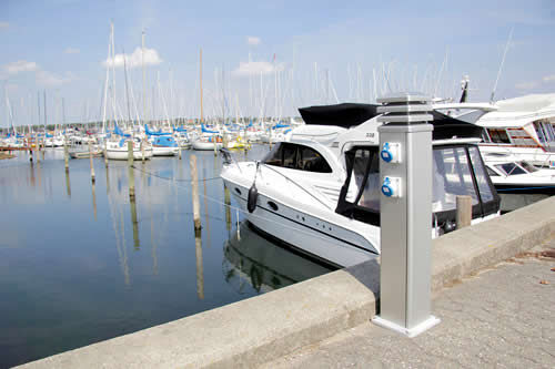 PEDESTALES DE SERVICIO Y PARTES